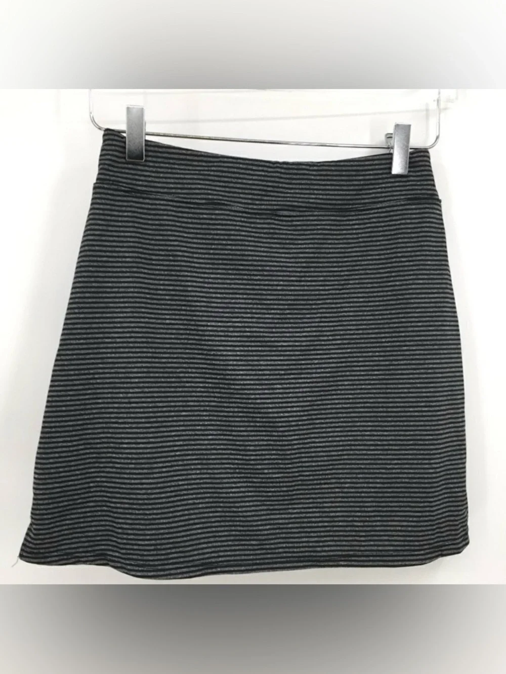 Lola black gray striped skort golf tennis athletic hiking a-line X-Small